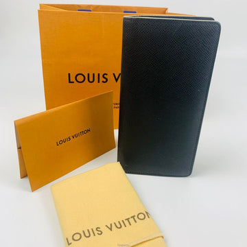 Louis Vuitton Taiga Black Braccial Wallet MB4107 138267255