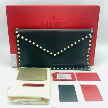 VALENTINO ロックスタッド クラッチバッグ 138274986