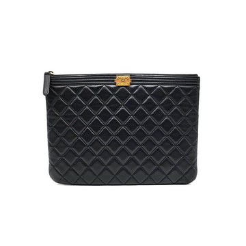 CHANEL Lammleder Boy Clutch New Medium L287662 138373368