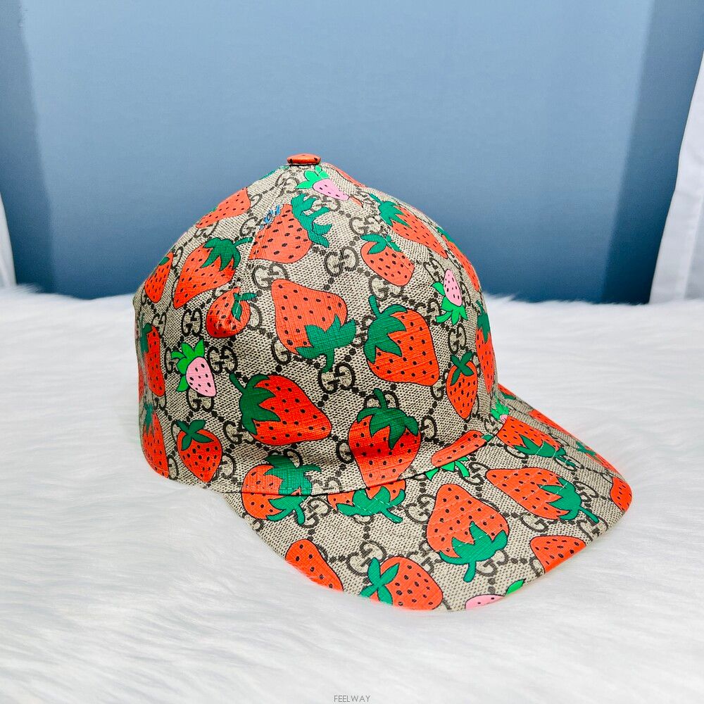 Gucci GG Supreme Strawberry Baseball Cap (S) 517074 138624348 – trenbe