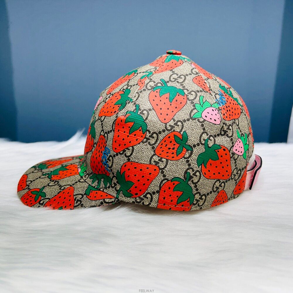 Gucci GG Supreme Strawberry Baseball Cap (S) 517074 138624348 – trenbe