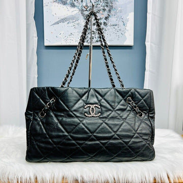 CHANEL Soft Caviar Silver Chain Shoulder Bag 12 Series 138727383