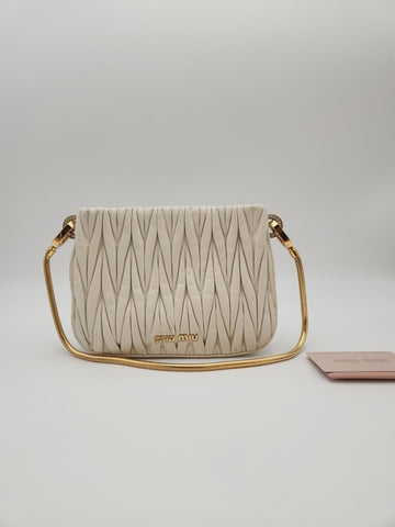 MIU MIU Matraze Schultertasche Ivory Zustand A 138727471