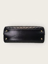 CHANEL Black Vintage Calfskin Chevron Coco Handle Medium 24 138751522 [P]