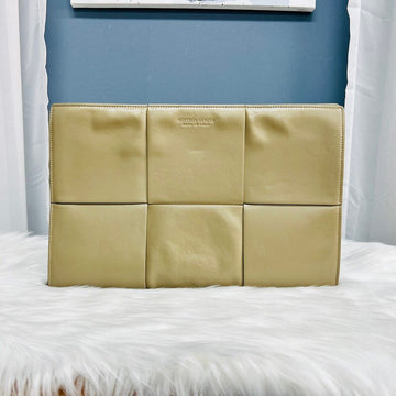 BOTTEGA VENETA Arco Clutch-Bag 138853883