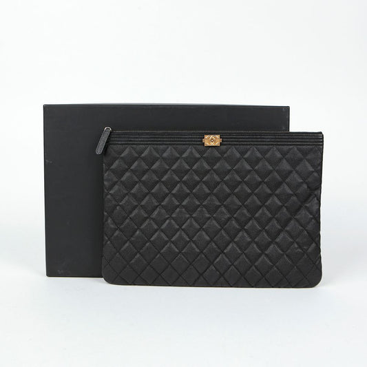 CHANEL A84407 キャビアスキン ボーイ ラージ クラッチ 141553039