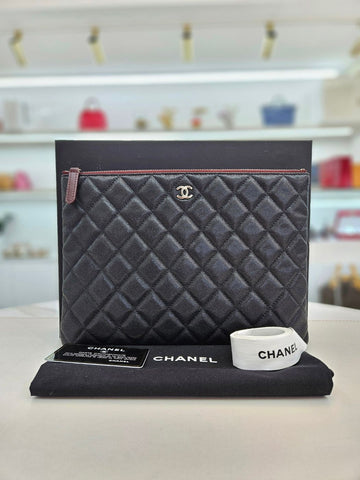CHANEL Caviar New Medium Clutch Bag 26. Serie a82545 139560799 [P]