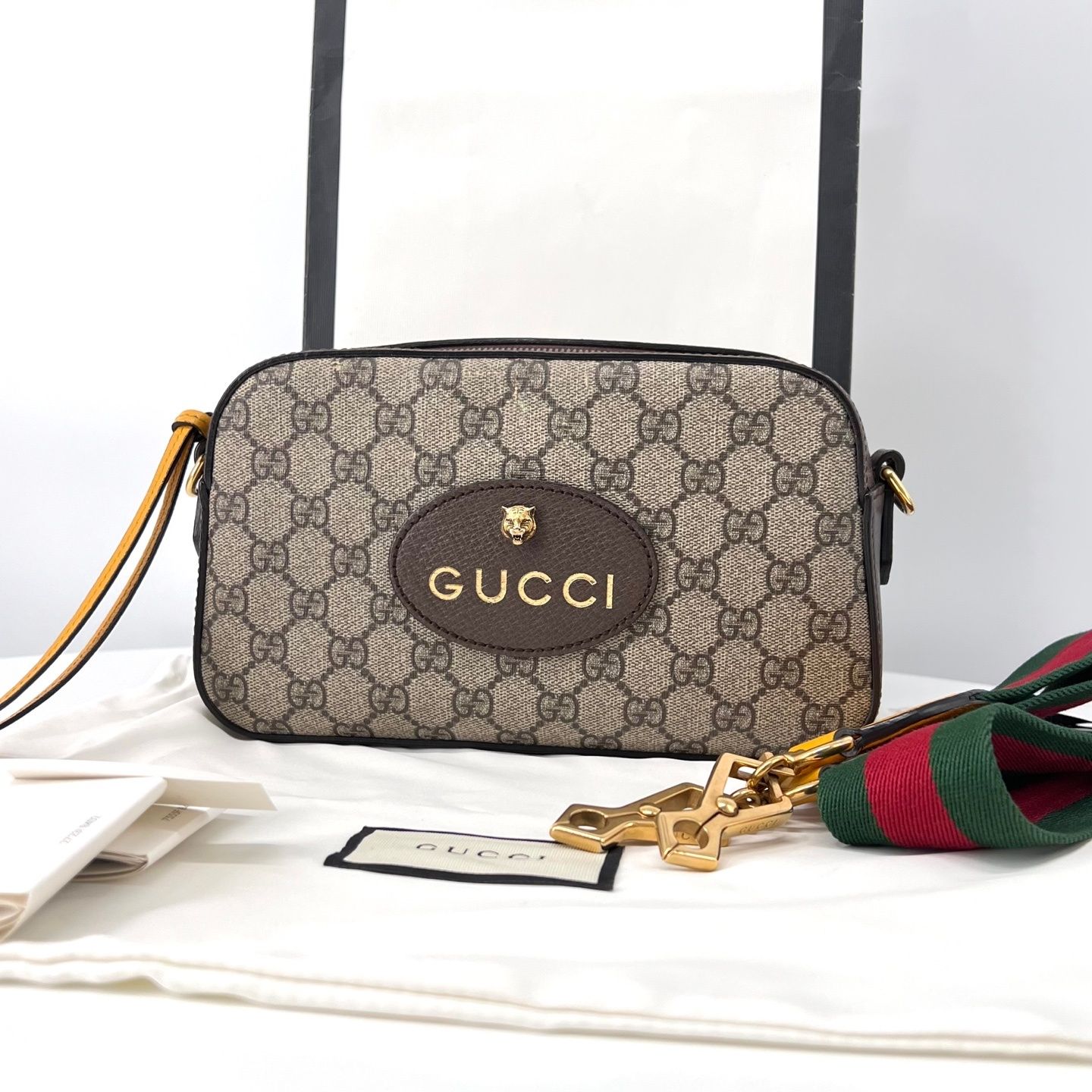 Gucci Neo Vintage GG Supreme Women's Crossbody Bag (476466