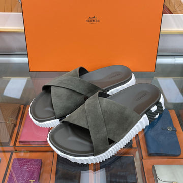 HERMES Infra Sandalen Slipper Khaki Wildleder H241920 140164571