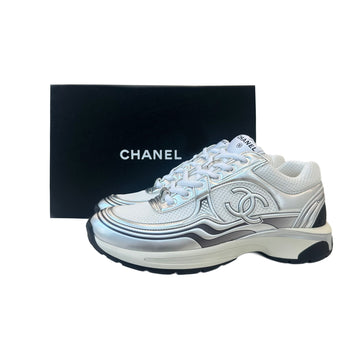 CHANEL 25FW CC Logo Shasiks Men's Sneakers Silver G39794 140552478