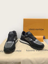 LOUIS VUITTON Schwarze Mesh LV Wildleder Runaway Sneaker 140686563 [P]