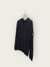 STONE ISLAND ブラックジップポケットワッペンラウンドマンツーマン 42358630 [P]