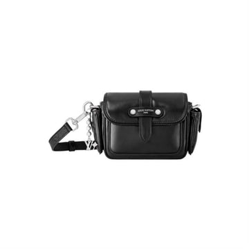 LOUIS VUITTON Cargo Wearable Wallet M13989 / Herren Crossbody Bag 141428824 [P]