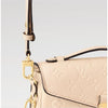 Louis Vuitton Pochette Metis East West Cream M22942 141440563 [P]