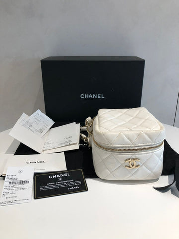 CHANEL Vanity Clutch AP2803 141705320