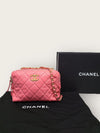 CHANEL Mini-Crossbody aus Kälberleder in Pink 141812578 [P]
