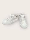 Louis Vuitton White Lettering Monogram Timeout Sneakers 142082099 [P]