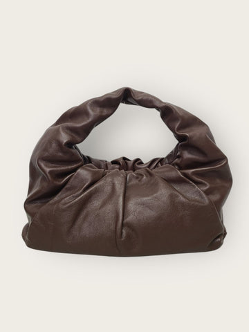 BOTTEGA VENETA バークブラウンレザーシェーレングハボショルダーバッグ 142146136