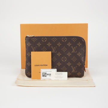 LOUIS VUITTON Etui Boyage PM Clutch M44500 145878854