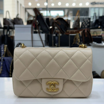 CHANEL New Mini Heart Ball Flap Beige Pink Calfskin Gold Hardware AS3828 142594849