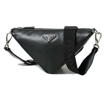 PRADA 三角ロゴトライアングルクロスバッグ ブラック 2VH155 ASK F0002 142950558