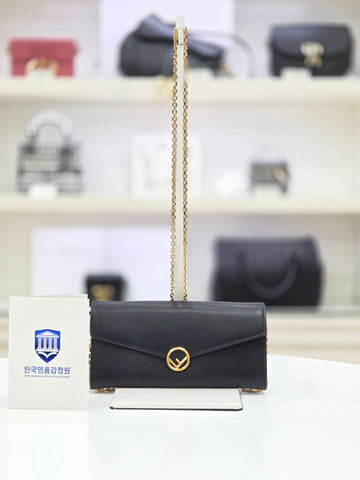 Fendi Chain Continental WOC Chain Wallet Crossbody Bag 8M0365 143031044