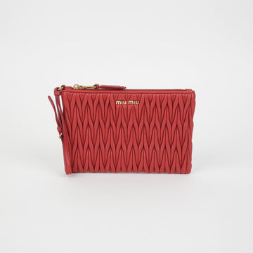 MIU MIU 5NH811 Matratze Logo Tragebeuteltasche 143132926