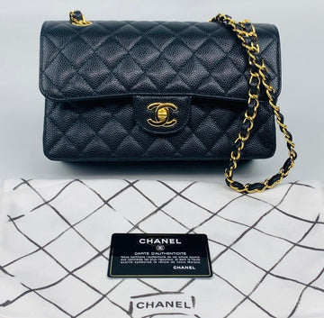 CHANEL Klassische kleine Caviar Flap Bag Schwarz Gold A01113 143656549
