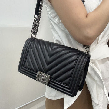 CHANEL Boy Bag Chevron Quilting Schwarz Silber Chain Crossbody Bag K250825-01 143660389