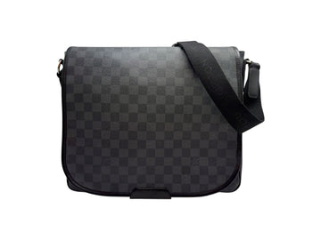 LOUIS VUITTON ダミエ グラファイト ダニエル クロスバッグ MM N58029 143738157