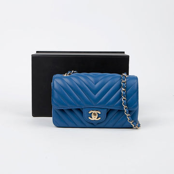 CHANEL Classic New Mini Chevron Crossbody A69900 143171029