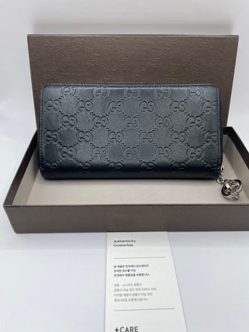 GUCCI GG Signature Reißverschluss Geldbörse 779786 144156381