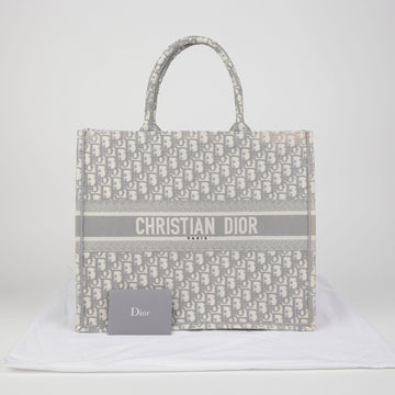 Dior M1286ZRIW Book Tote Large Tote Bag 144118607