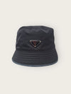 PRADA Reversible Bucket Hat aus schwarzem Denim und Nylon mit dreieckigem Logo 144668620 [P]