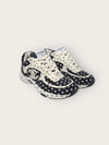 CHANEL Schwarz Weiß Multi-Logo Gedruckte Sneakers 144723045 [P]
