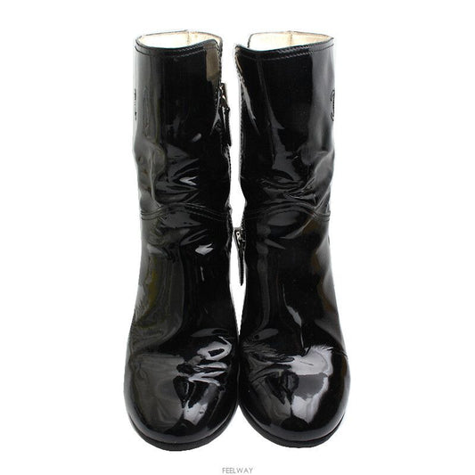CHANEL Schwarze Lack-Mittelstiefel 37C 72542540