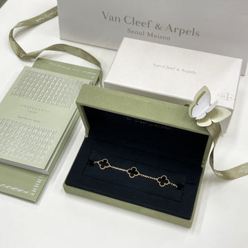 Van Cleef & Arpels Vintage Alhambra 5 Motif Bracelet Yellow Gold Onyx 143605636