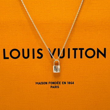 LOUIS VUITTON シルバー ロケット ネックレス 146038533