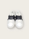 VALENTINO Schwarze und weiße versteckte Untitled Sneakers 35 146278336 [P]