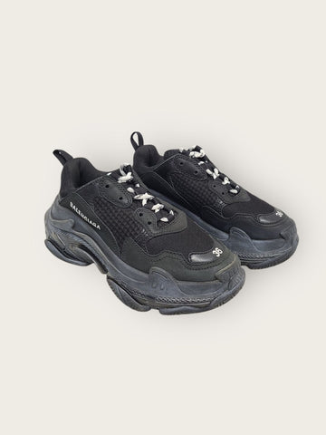 Balenciaga Dirty Black Clear Sole Triple S Sneakers 146278412