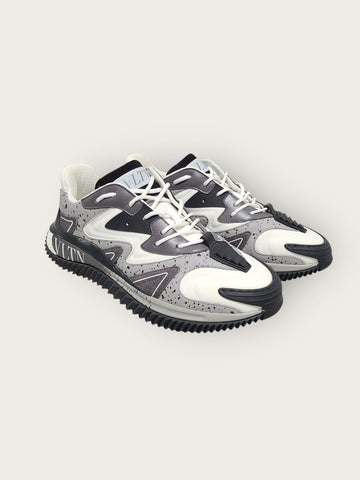 Valentino White Black Wave Runner Sneakers 40 146309775