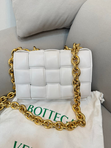 BOTTEGA VENETA Ketten-Daunen-Cross-Shoulder-Kassettenbag 146460407