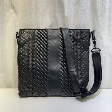 BOTTEGA VENETA Nero Intrecciato Imperatore Crossbody 27X26X3 147379985