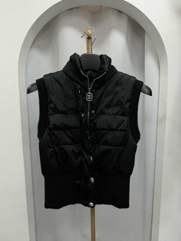 CHANEL Department Store Edition Cocotneige Vest Padding Size 36 147586235