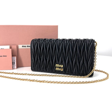 MIU MIU マテラッセナパチェーンクロスバッグ ブラック (5ZH178) 147628238