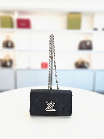 LOUIS VUITTON Twist Chain Crossbody Bag 147753813