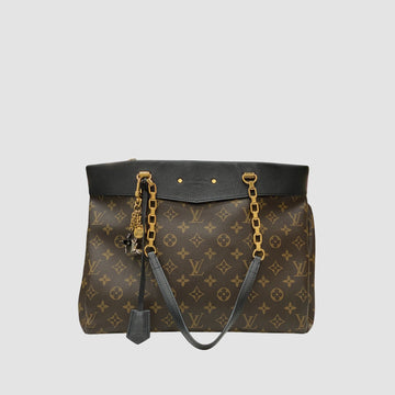 Louis Vuitton Monogram Palace Chain Shoulder Bag M51198 147872864