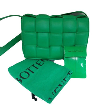 BOTTEGA VENETA Intrecciato Parakite Lammleder Padded Cassette Schultertasche Crossbody 591970 148167158