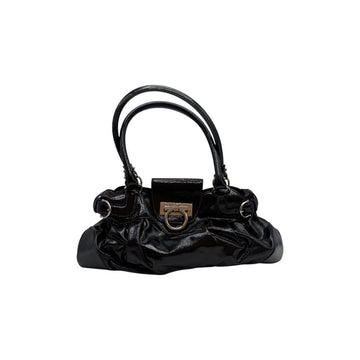 SALVATORE FERRAGAMO Gancini Marisa Kleine Schultertasche AU21 6317 Schwarz 148268442