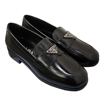 PRADA 三角ロゴ ブラシドレザー ローファー (1D902M 055 F0002) 123472051